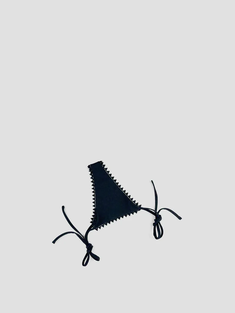 Le bas de maillot picot