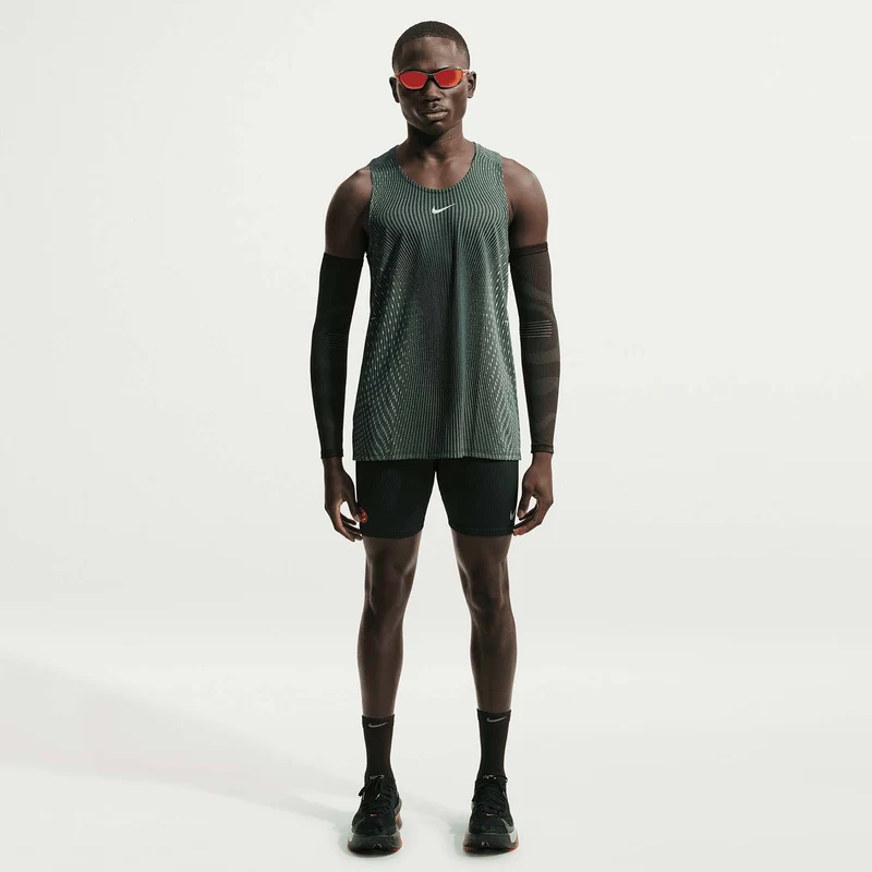 stride aero-fit hardlooptanktop