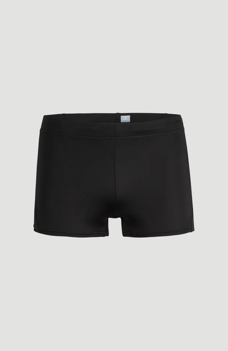 Cali Zwembroek | Black Out