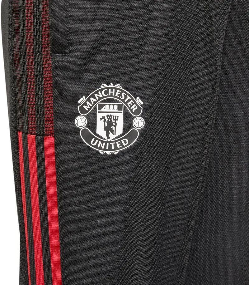 Mufc Tr Pnt Y